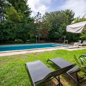 Appartement Le Figuier Air-conditioned Studio And Swimmin, Marseille
